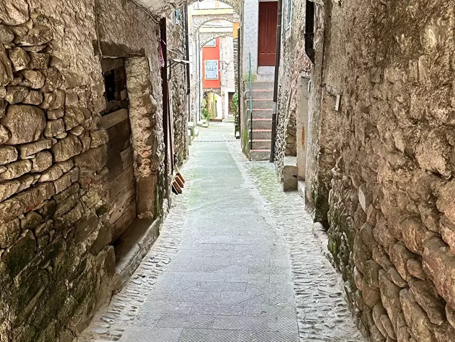 Immagine 8 di Casa trifamiliare in vendita  in Via Ruffini 14 a Apricale