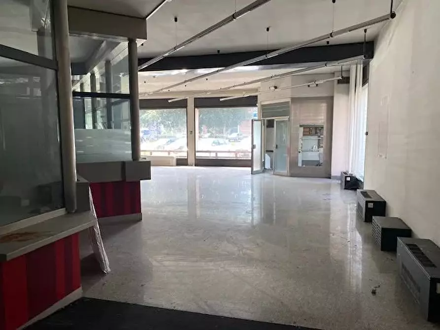 Immagine 24 di Attico in vendita  a Bernate Ticino
