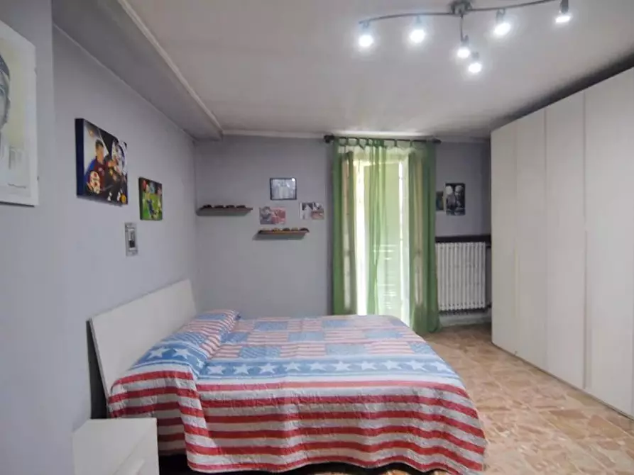 Immagine 13 di Casa trifamiliare in vendita  a Barolo