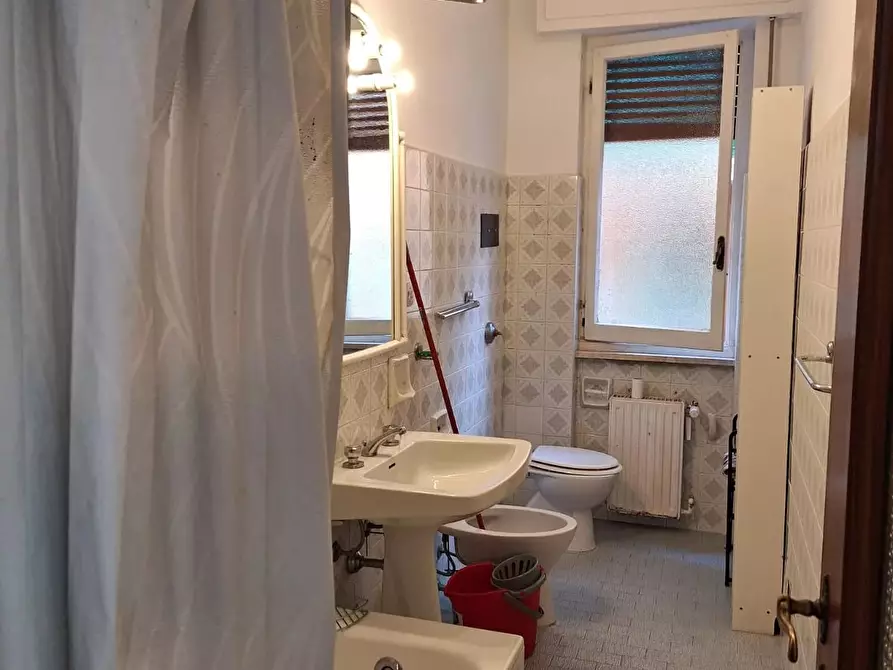 Immagine 9 di Casa trifamiliare in vendita  in Piazza Cavour a Chiavari