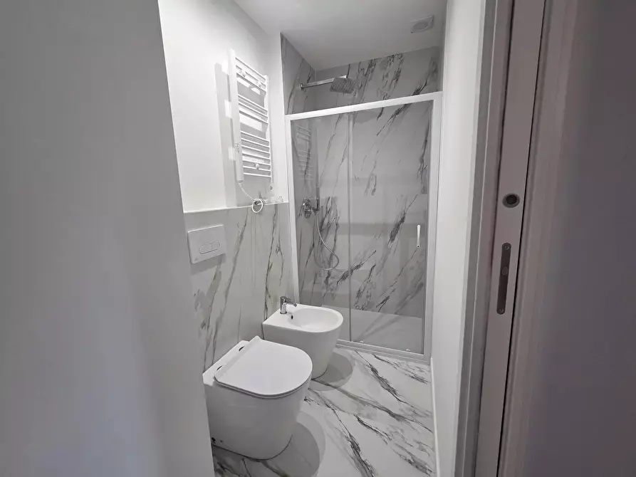 Immagine 13 di Casa trifamiliare in affitto  in Viale Famagosta, 30 a Milano