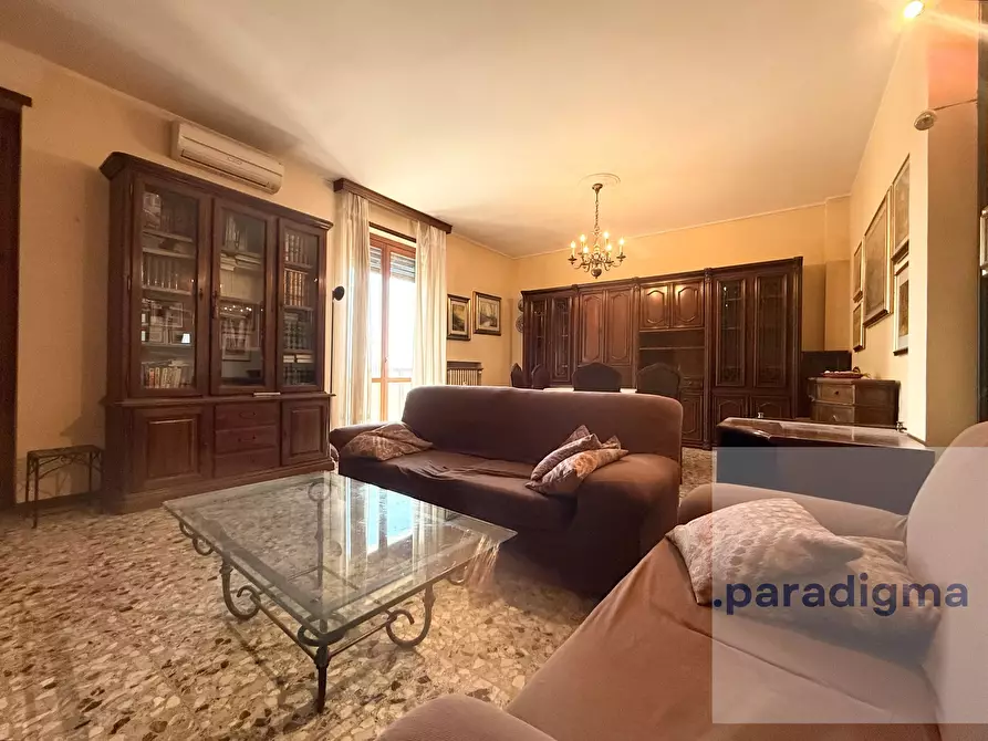 Immagine 3 di Casa trifamiliare in vendita  in Corso Montebello a Tortona