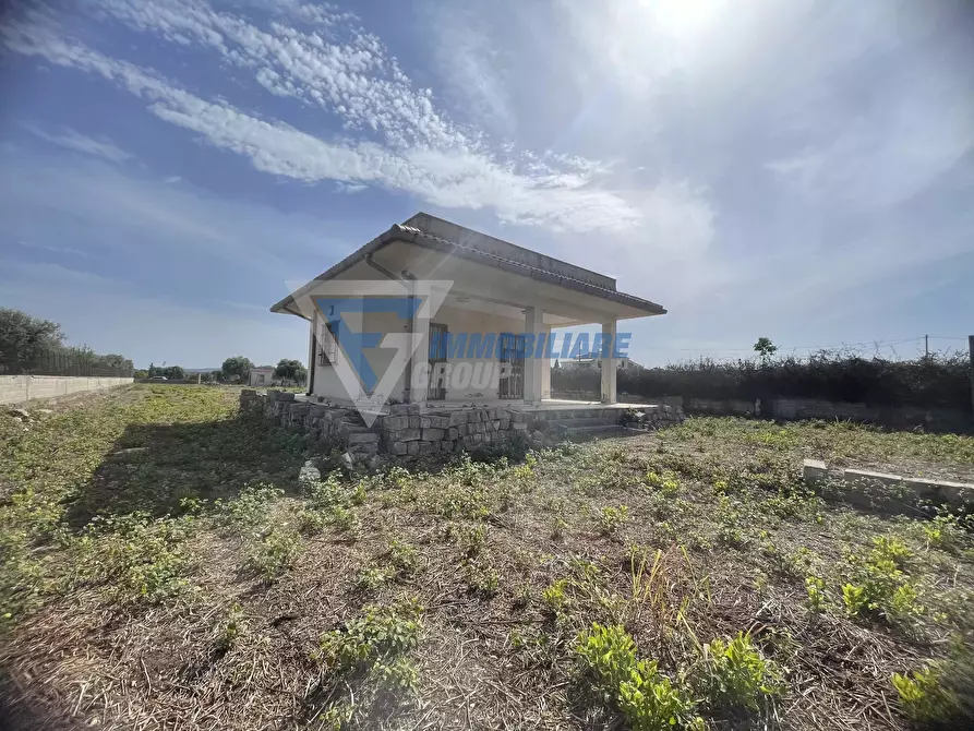 Immagine 2 di Casa trifamiliare in vendita  in TRAVERSA CEFALINO a Siracusa