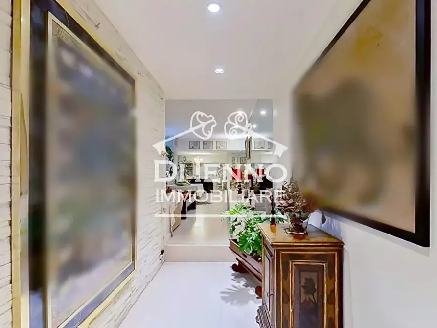 Immagine 22 di Casa trifamiliare in vendita  in Via dei Colli della Farnesina a Roma