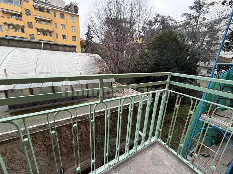 Immagine 18 di Casa trifamiliare in affitto  in Via Giambellino, 10 a Milano