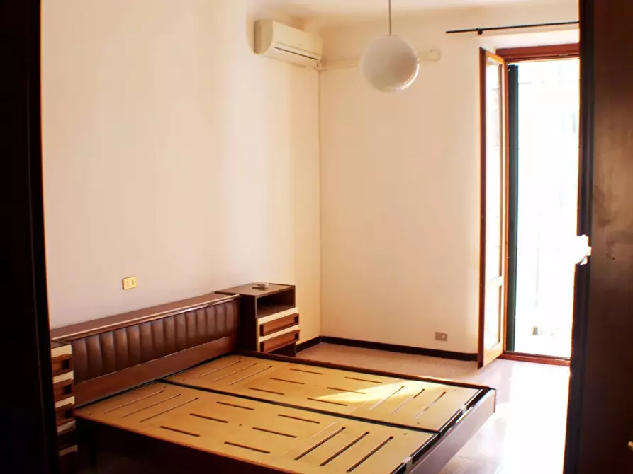 Immagine 11 di Casa trifamiliare in affitto  in Via Abano a Milano