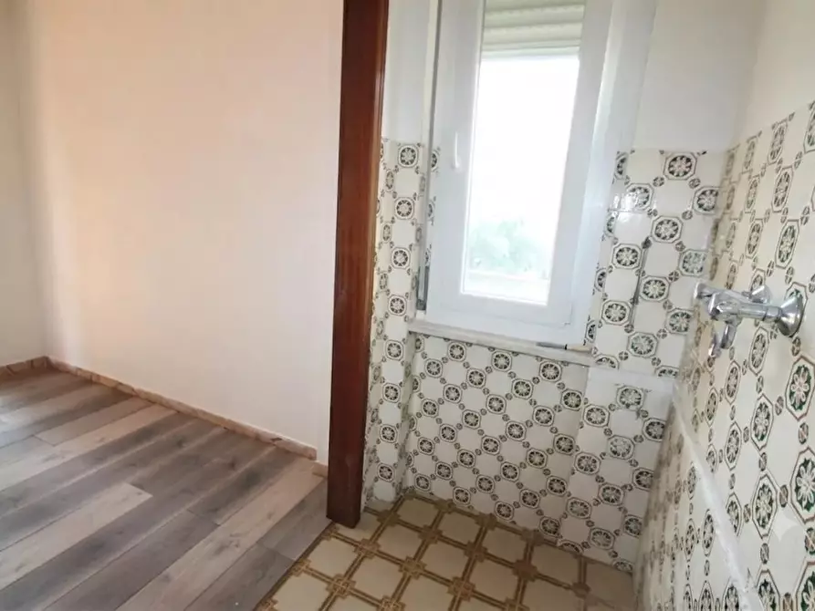 Immagine 10 di Casa trifamiliare in vendita  in Via Tevere, 17 a Borghetto Santo Spirito