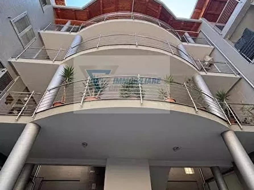 Immagine 1 di Casa trifamiliare in vendita  in Via Palestro a Buccheri