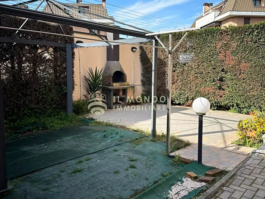 Immagine 7 di Casa trifamiliare in vendita  in Via Sardegna, 6. a Albairate