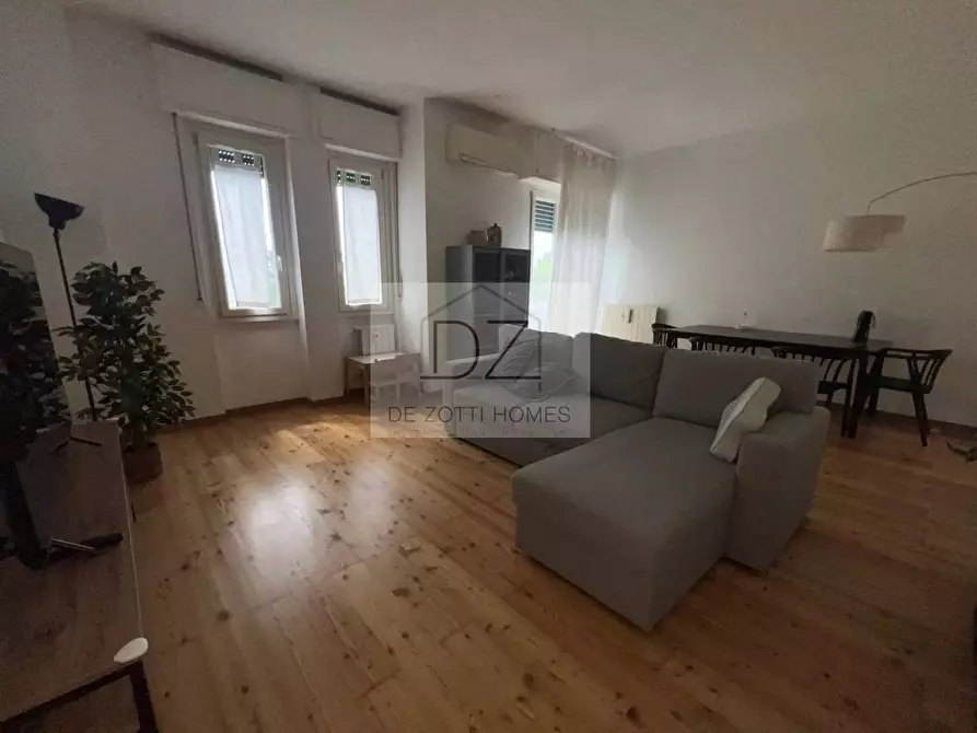 Immagine 1 di Casa trifamiliare in affitto  in Via Sarzana, 40 a Milano