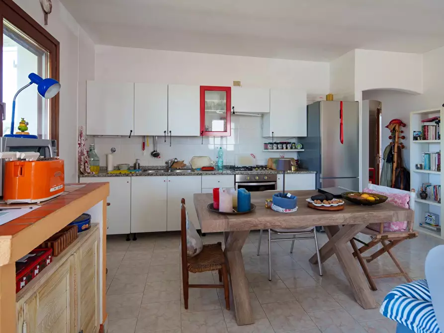 Immagine 2 di Casa trifamiliare in vendita  in Via Brancaleoni Delfina a Arzachena