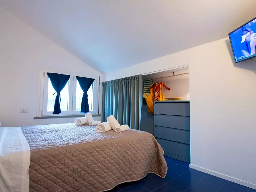 Immagine 11 di Casa trifamiliare in vendita  a Cattolica