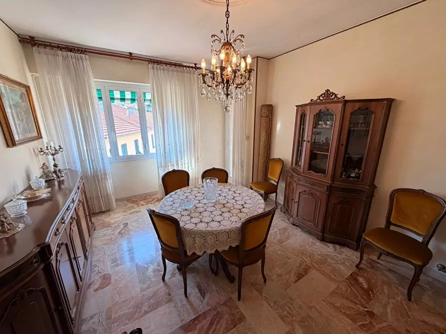 Immagine 5 di Casa trifamiliare in vendita  in Via Cavour, 7 a Ventimiglia