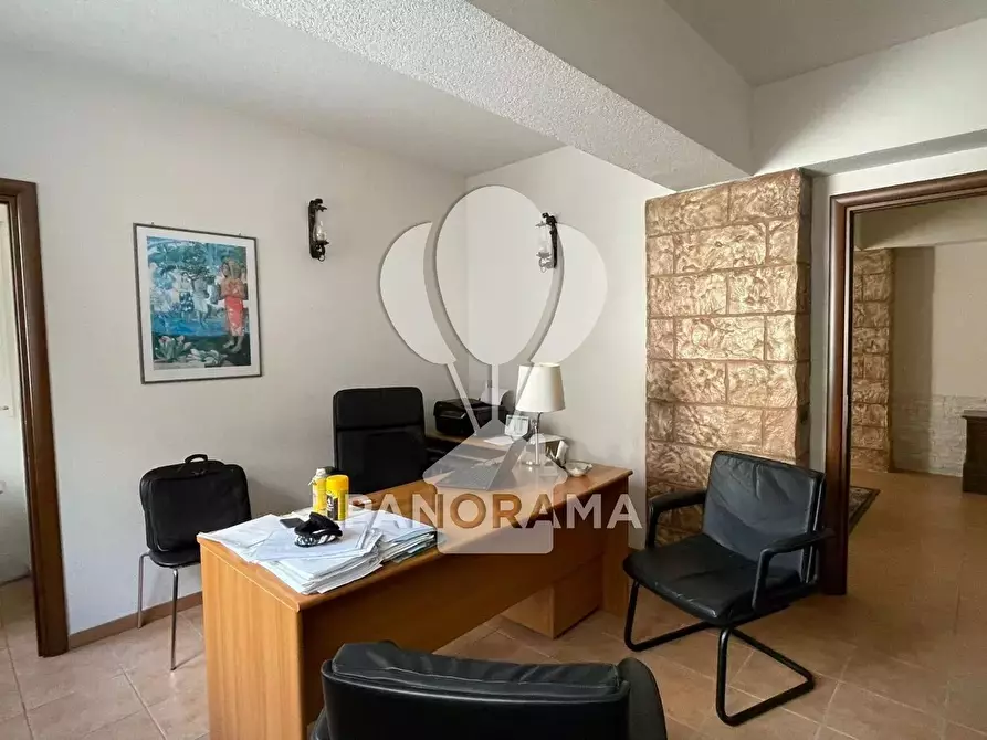 Immagine 8 di Casa trifamiliare in vendita  in stefano garrisi a Alcamo