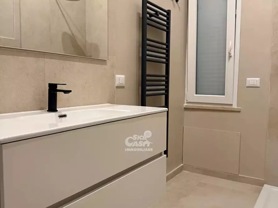 Immagine 39 di Casa trifamiliare in affitto  a Marsala