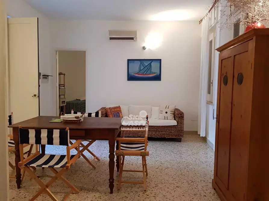 Immagine 13 di Casa trifamiliare in affitto  a Marsala