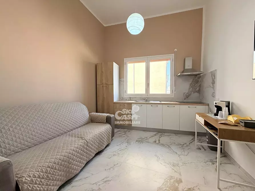 Immagine 21 di Casa trifamiliare in vendita  a Marsala