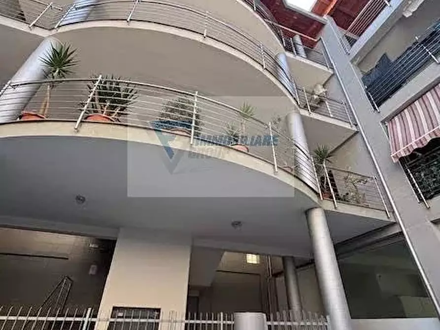 Immagine 2 di Casa trifamiliare in vendita  in Via Palestro a Buccheri