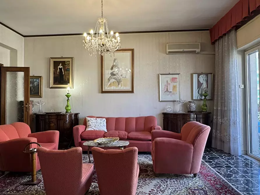 Immagine 6 di Casa trifamiliare in vendita  in Via Luigi Miceli, 33 a Cosenza