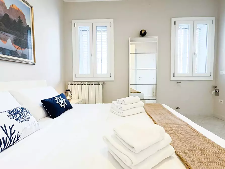 Immagine 2 di Casa trifamiliare in vendita  in Via San Felice, 241 a Chioggia