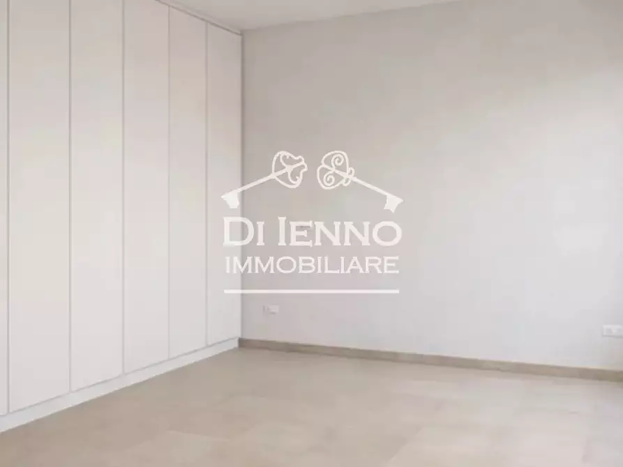 Immagine 2 di Casa trifamiliare in vendita  in Via Amsterdam a Roma