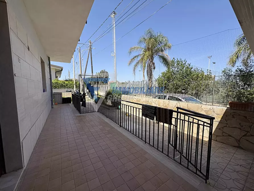 Immagine 4 di Casa trifamiliare in vendita  in Via Chiaramonte Gulfi a Siracusa