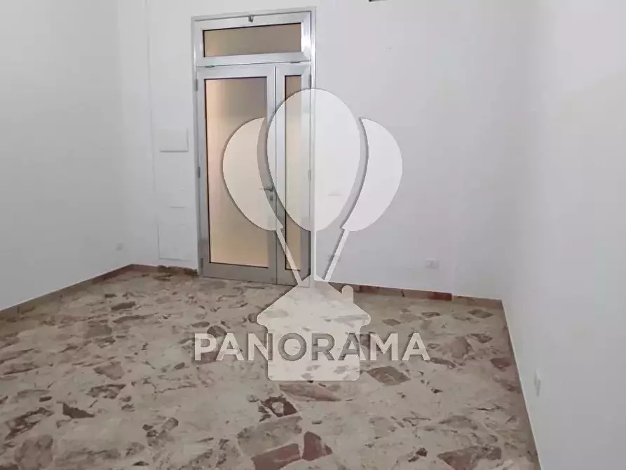 Immagine 15 di Castello in affitto  in via arrivabene a Alcamo