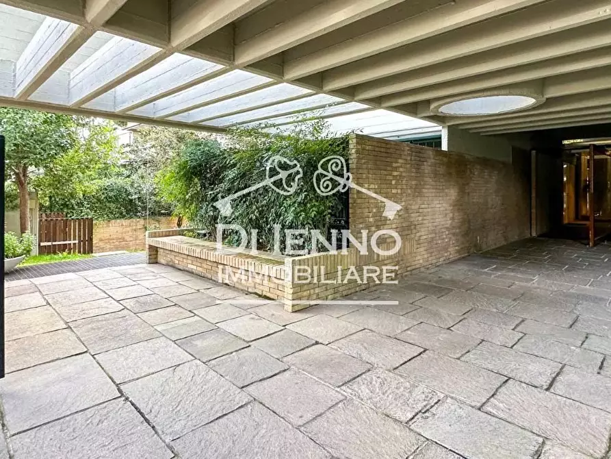 Immagine 24 di Casa trifamiliare in vendita  in Via dei Colli della Farnesina a Roma