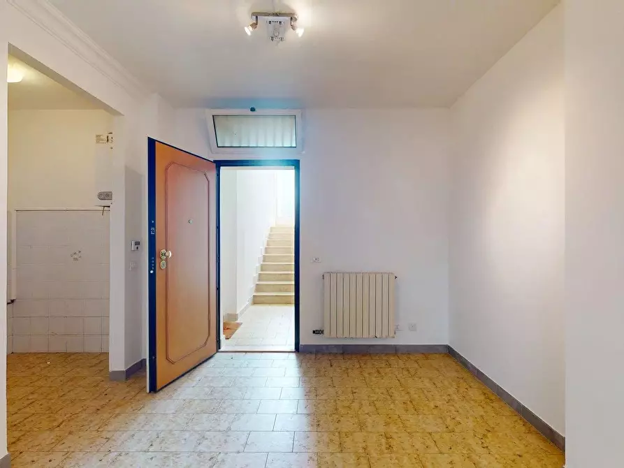 Immagine 2 di Casa trifamiliare in vendita  in Largo Sgorini, 7 a Toirano