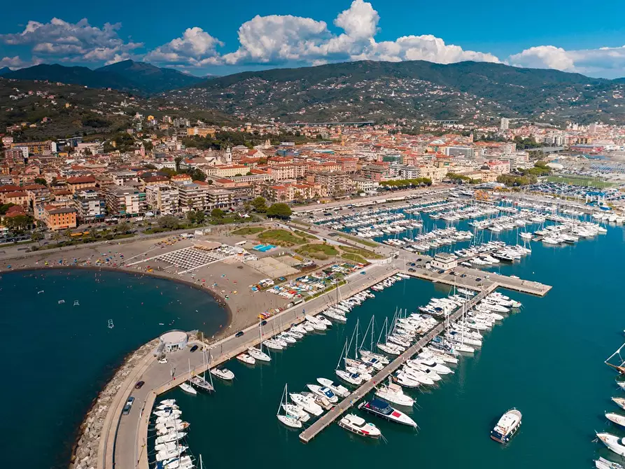 Immagine 3 di Attico in vendita  a Chiavari