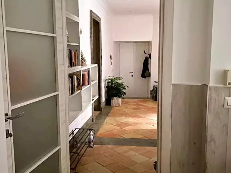 Immagine 2 di Casa trifamiliare in vendita  in Piazza Antonio Mancini, 4 a Roma