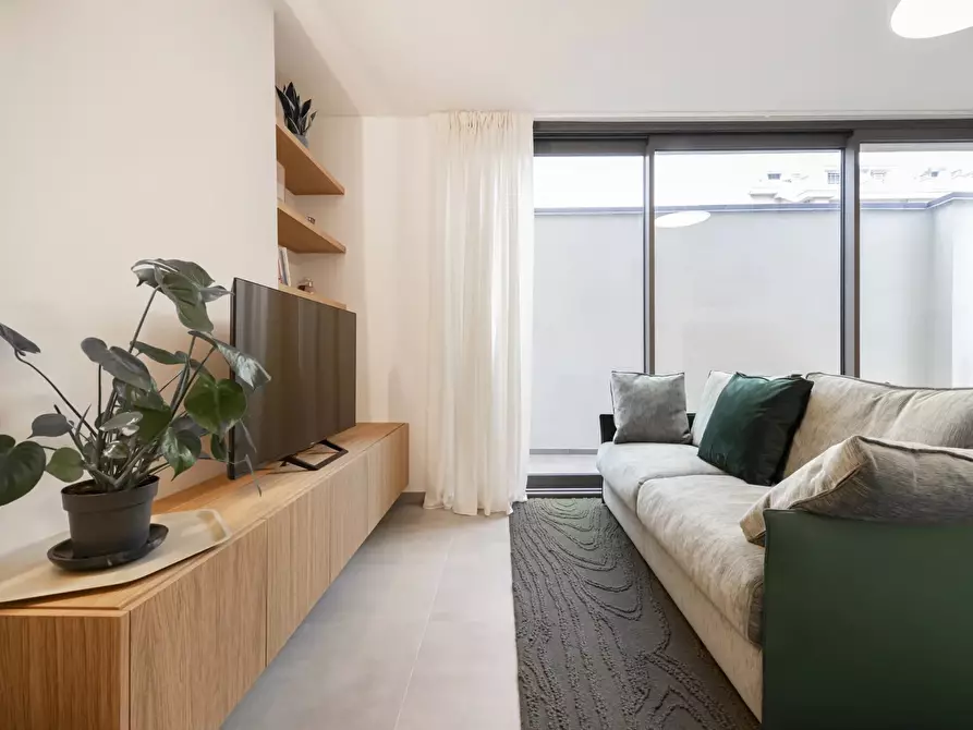 Immagine 1 di Casa trifamiliare in affitto  in Via Mauro Macchi, 61 a Milano