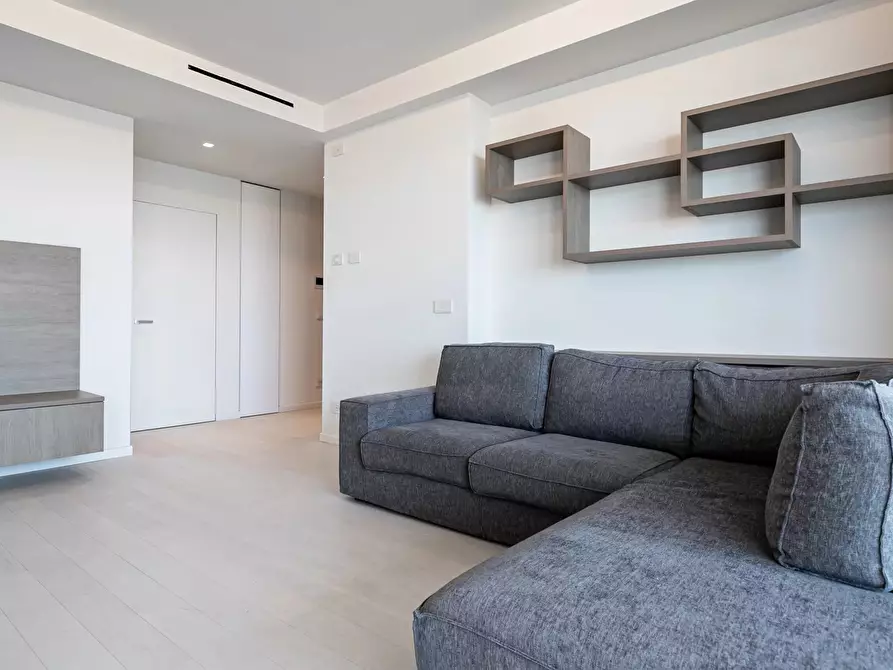 Immagine 22 di Casa trifamiliare in affitto  in via Stresa, 22. a Milano