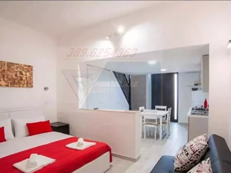 Immagine 3 di Casa trifamiliare in affitto  in Viale Luigi Cadorna a Siracusa