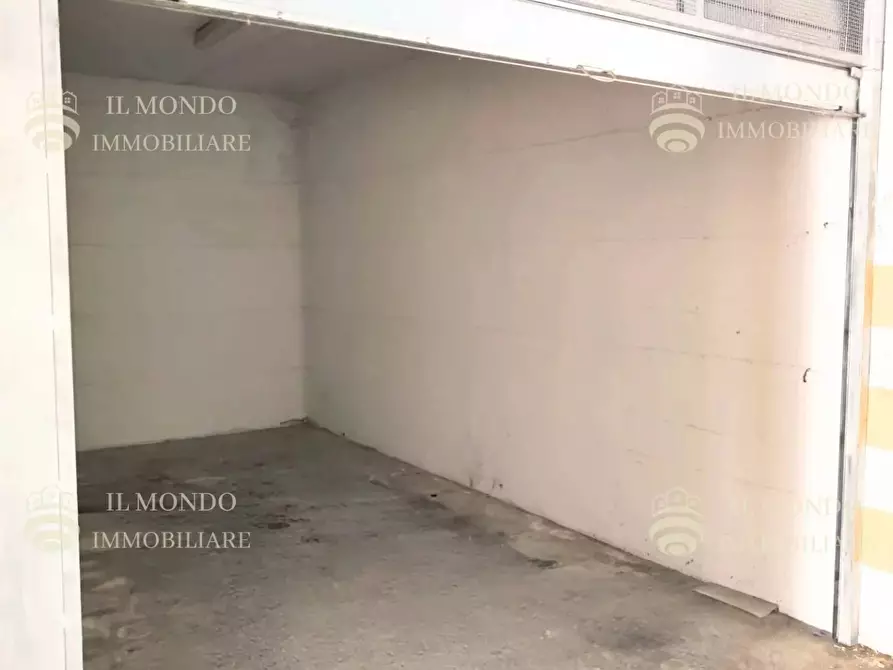 Immagine 28 di Casa trifamiliare in vendita  in Via Pietro Nenni, 8 a Palombara Sabina