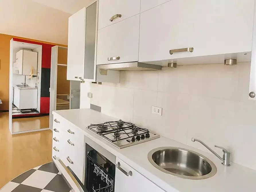 Immagine 4 di Casa trifamiliare in vendita  a Milano