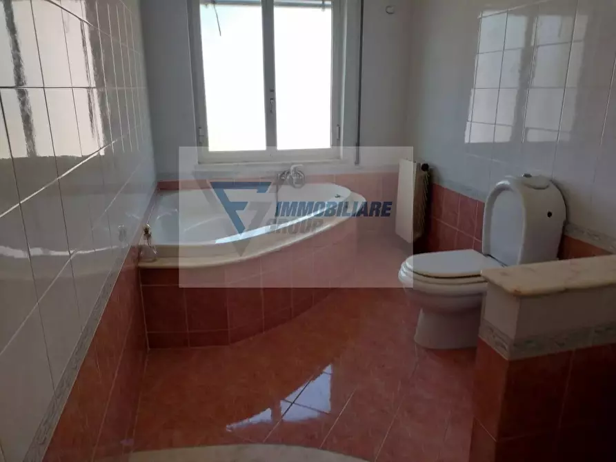 Immagine 18 di Casa trifamiliare in vendita  in Via Svezia a Siracusa