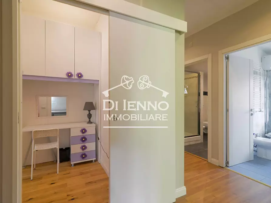 Immagine 25 di Casa trifamiliare in vendita  in Via Riserva del Bagno, 10 a Roma