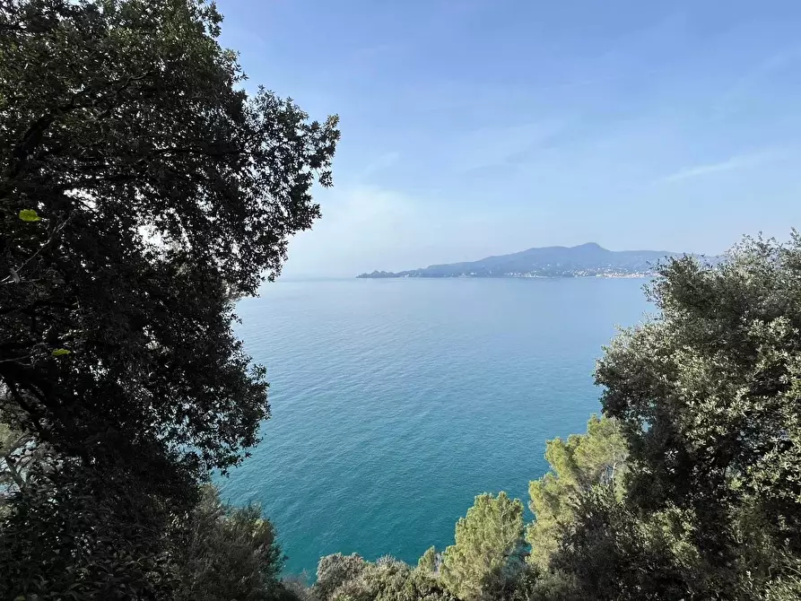 Immagine 29 di Terreno edificabile in vendita  in Via Tigullio Rocks a Chiavari
