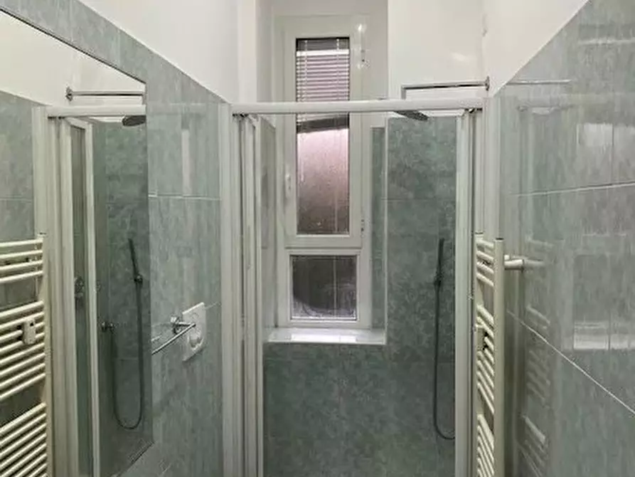 Immagine 11 di Casa trifamiliare in affitto  a Milano