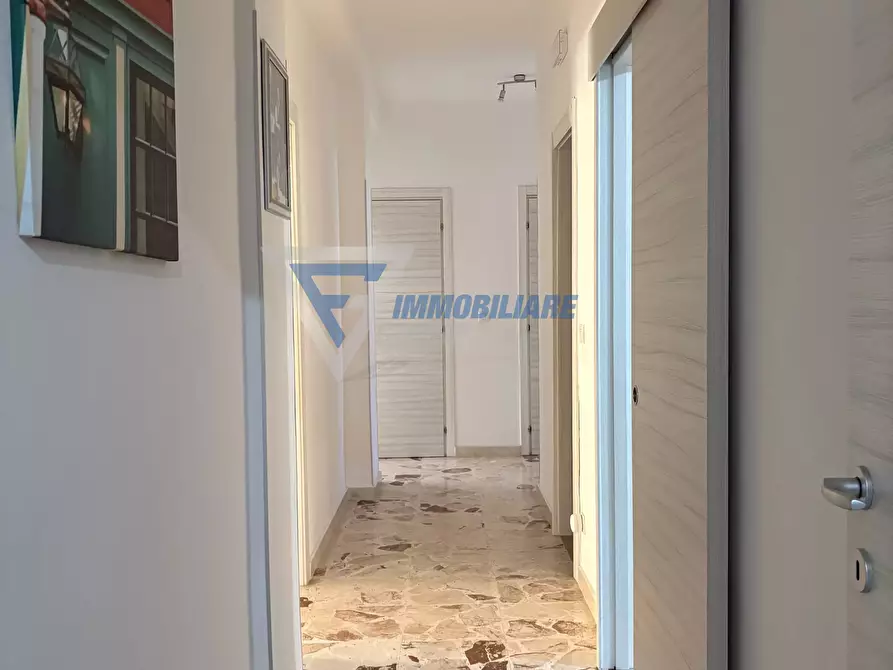 Immagine 11 di Casa trifamiliare in vendita  in via sicilia a Siracusa