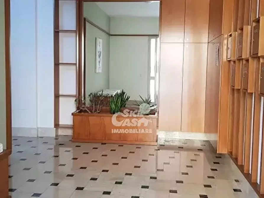 Immagine 10 di Casa trifamiliare in affitto  a Marsala