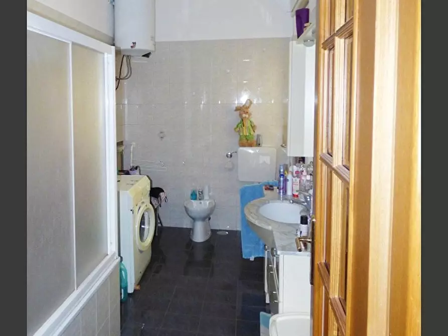 Immagine 6 di Casa trifamiliare in vendita  a Dogliani