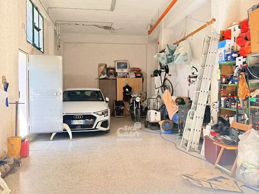 Immagine 39 di Casa trifamiliare in vendita  a Marsala