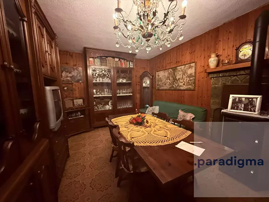 Immagine 16 di Casa trifamiliare in vendita  a Alluvioni Cambio'