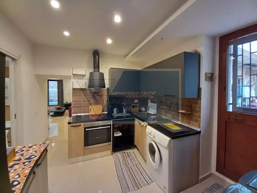 Immagine 37 di Casa trifamiliare in vendita  in via del crocifisso a Siracusa