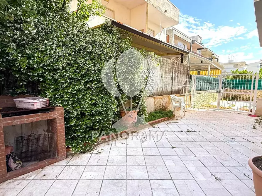 Immagine 19 di Casa trifamiliare in vendita  in Viale di Calatubo a Alcamo