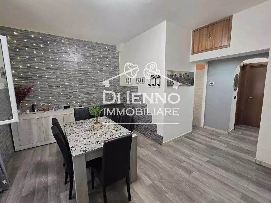 Immagine 5 di Casa trifamiliare in vendita  in Via Visconte Maggiolo a Roma