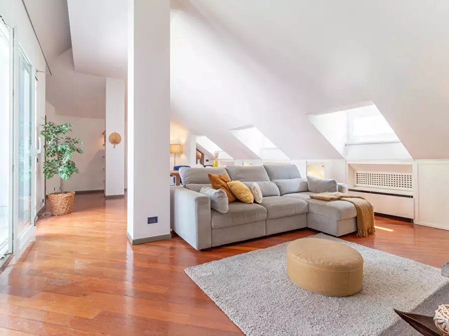 Immagine 3 di Casa trifamiliare in affitto  in Via della Moscova, 10 a Milano