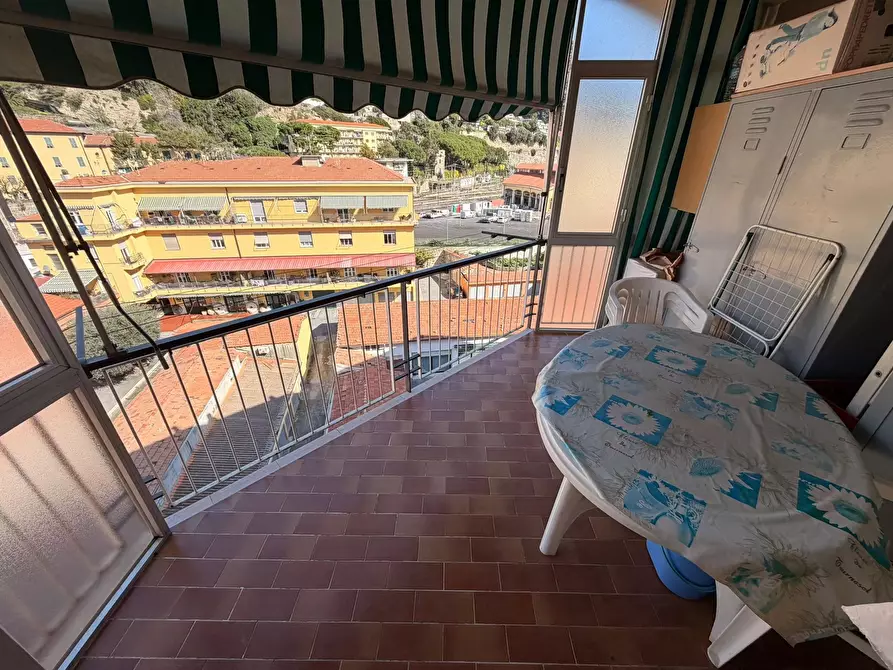 Immagine 10 di Casa trifamiliare in vendita  in Via Cavour, 7 a Ventimiglia